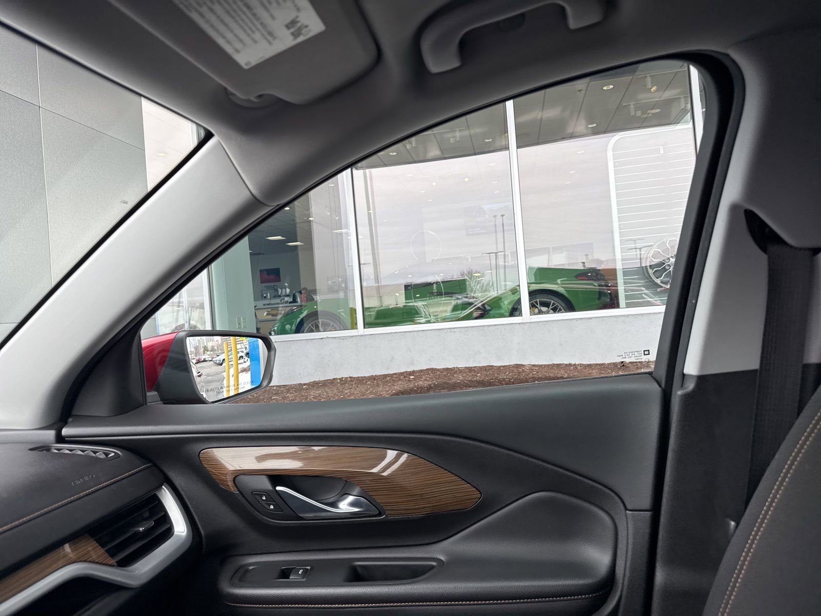 Used 2018 GMC Terrain SLE w/ Driver Convenience Package image 28