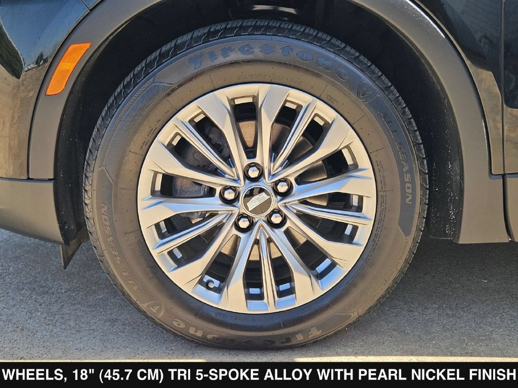 Used 2025 Cadillac XT4 Premium Luxury FWD image 34