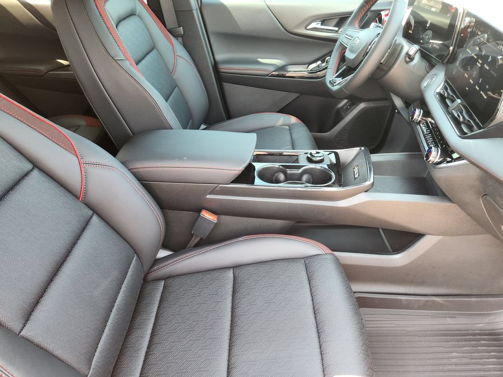 New 2027 Chevrolet Equinox RS w/ Convenience Package III FWD image 10