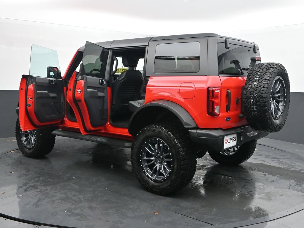 Used 2023 Ford Bronco Black Diamond image 37