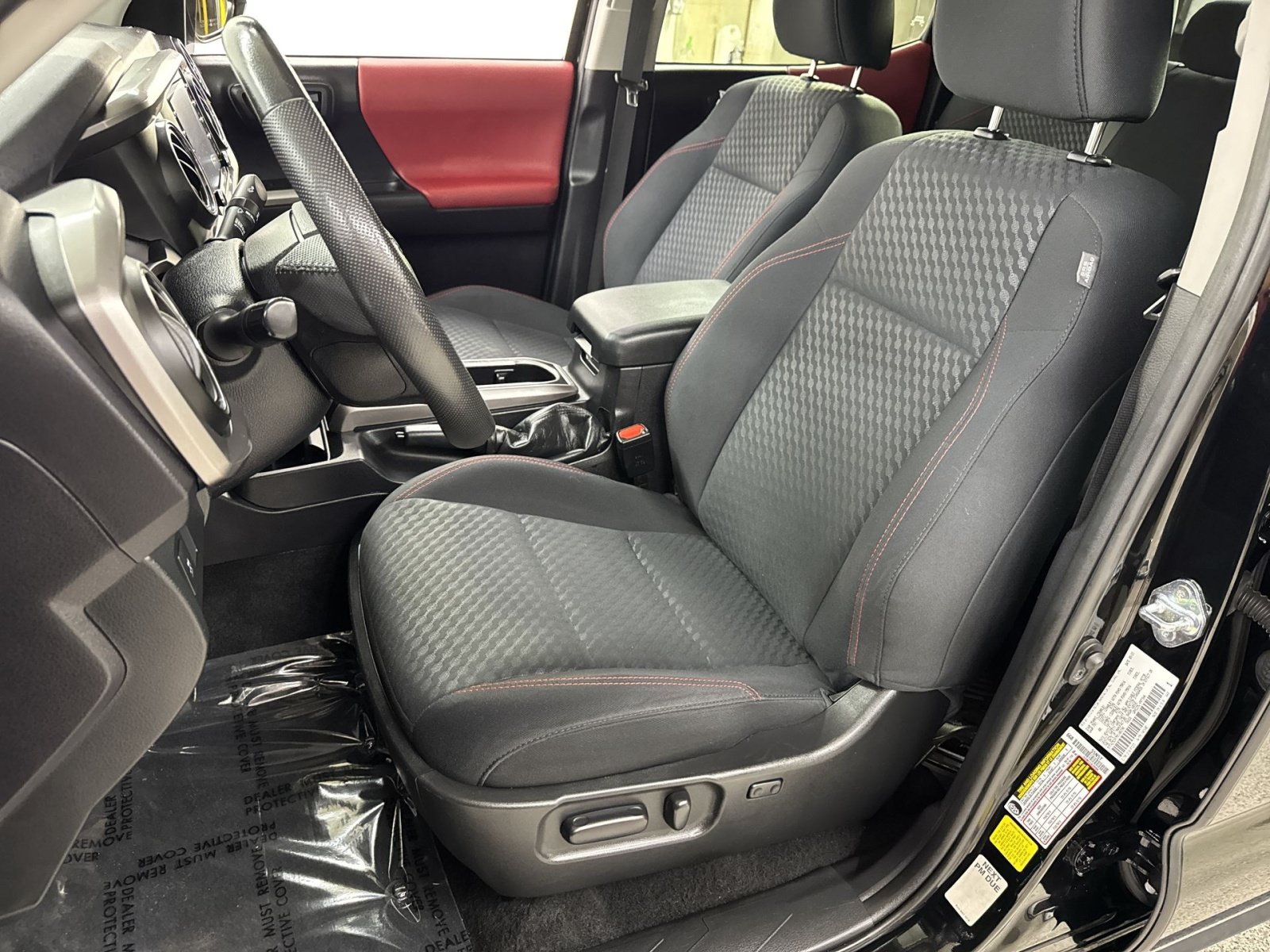 Used 2021 Toyota Tacoma SR5 RWD image 25