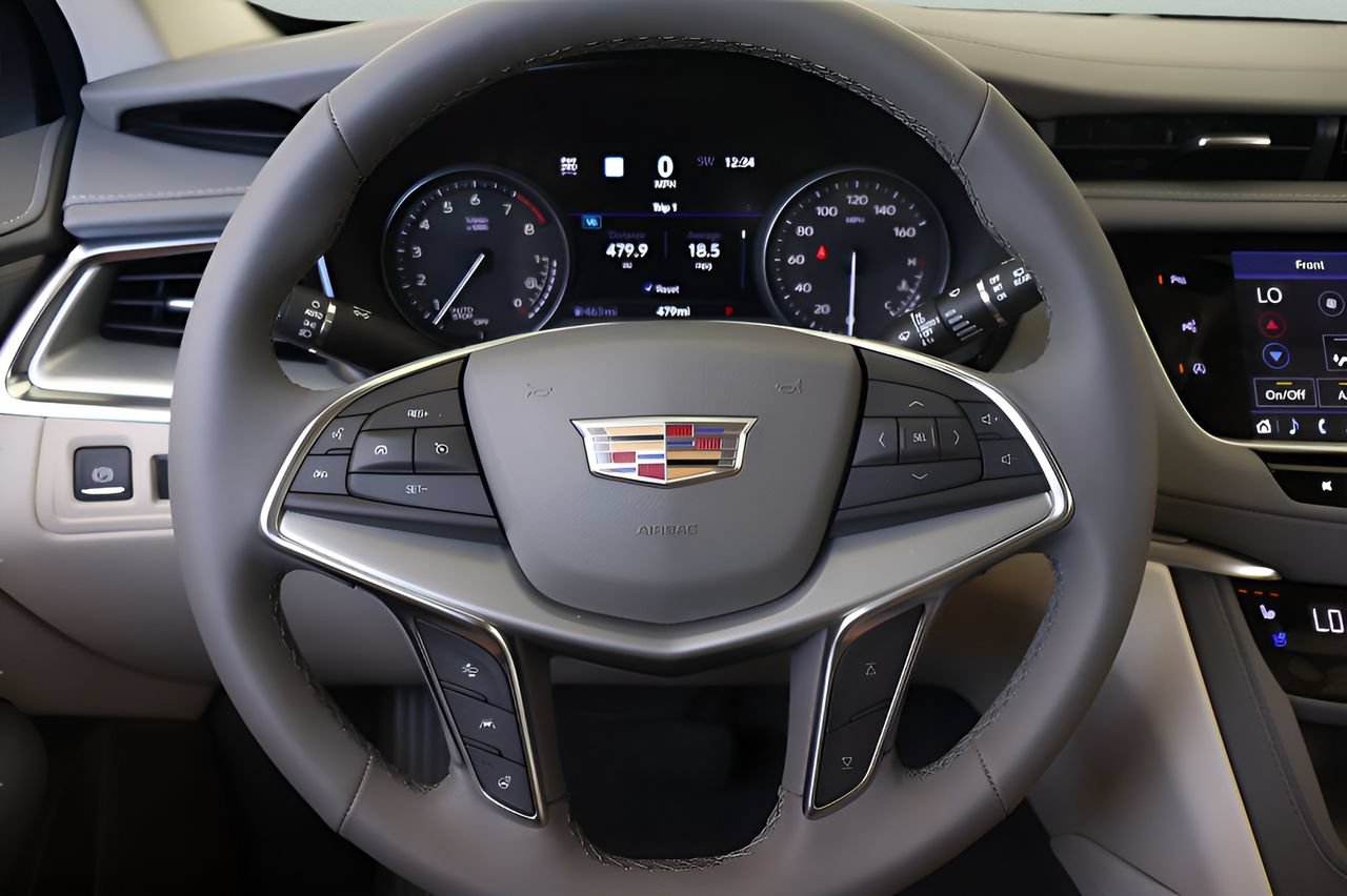 New 2026 Cadillac XT5 Premium Luxury w/ Driver Assist Package AWD/4WD image 18