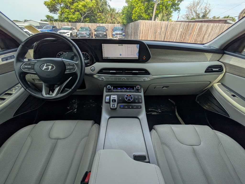 Used 2022 Hyundai Palisade Limited w/ Cargo Package AWD/4WD image 15