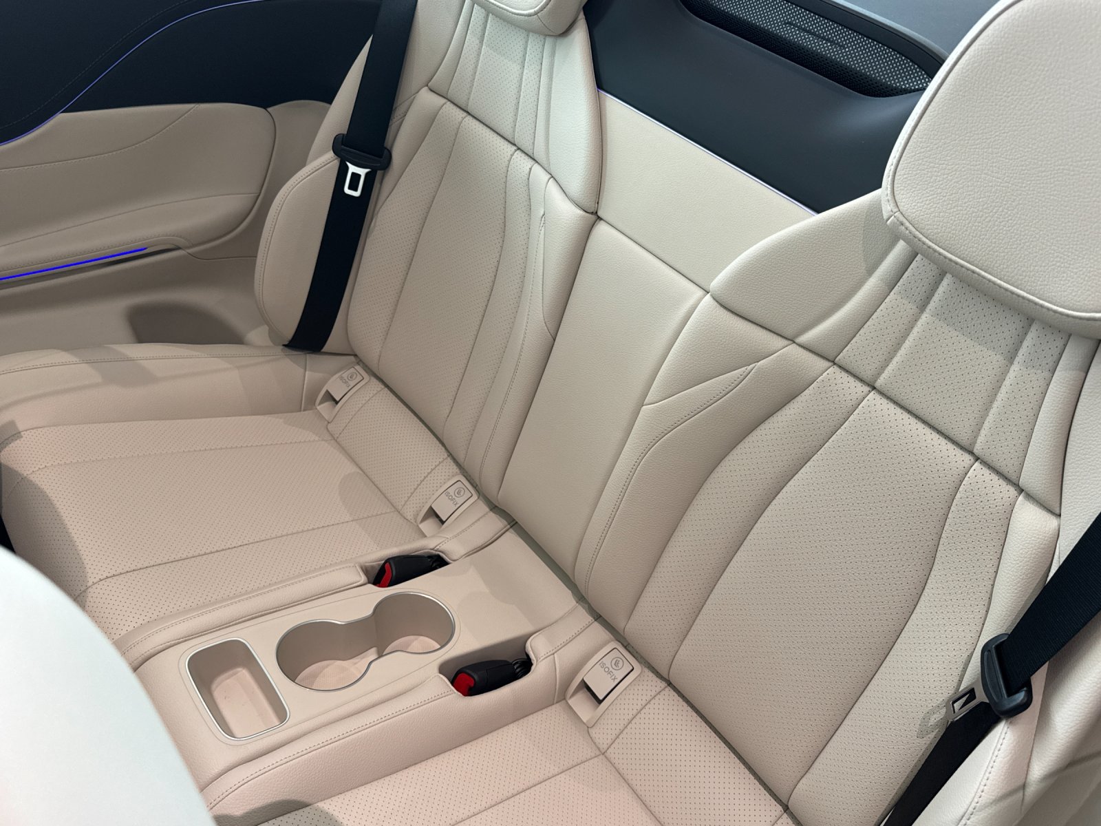 New 2027 Mercedes-Benz CLE 300 4MATIC Cabriolet image 12