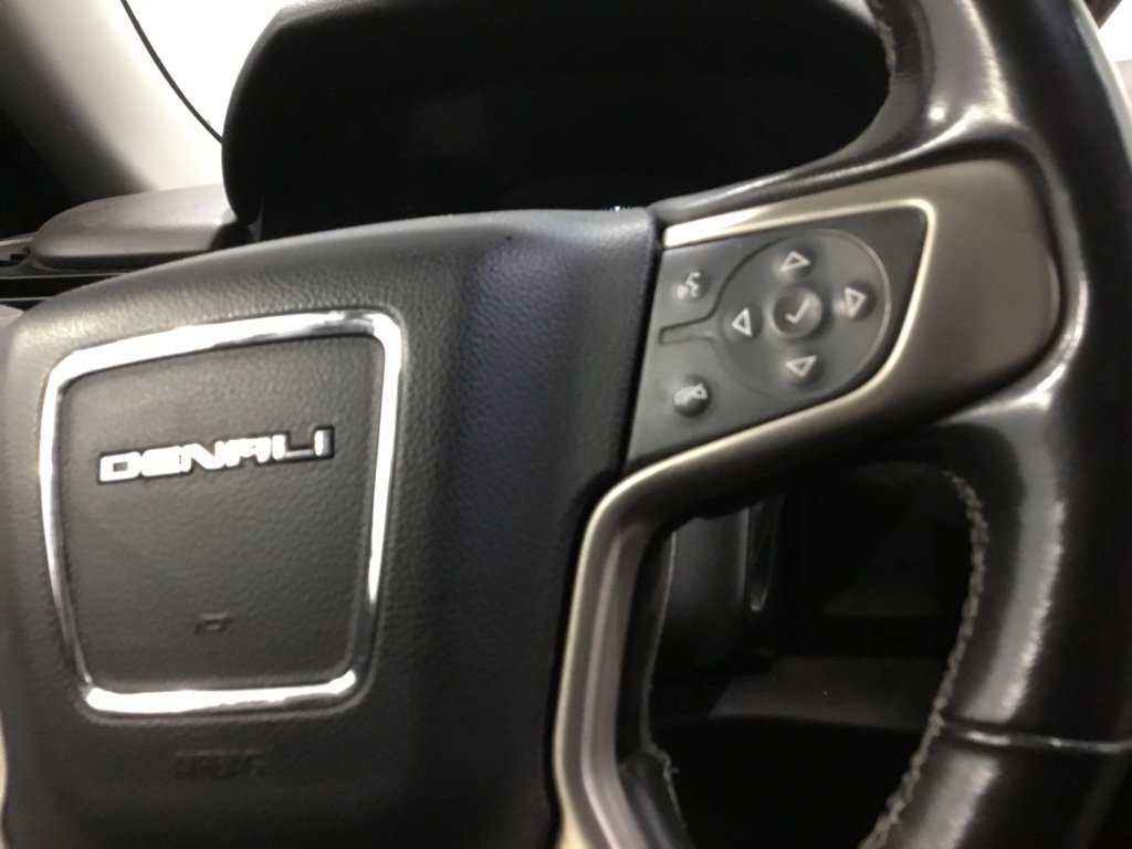 Used 2020 GMC Yukon XL Denali AWD/4WD image 29