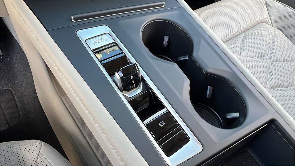 New 2026 Volkswagen Atlas SE image 25