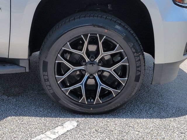 Used 2020 Chevrolet Suburban LT AWD/4WD image 11