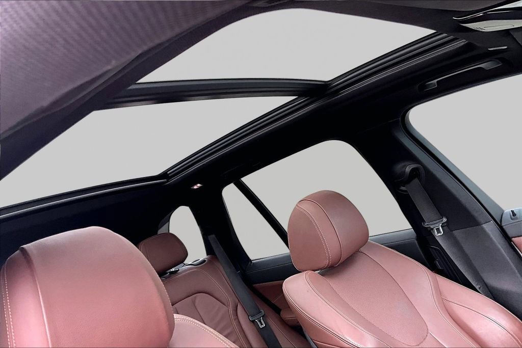 Used 2019 BMW X5 xDrive40i w/ Premium Package 2 AWD/4WD image 15