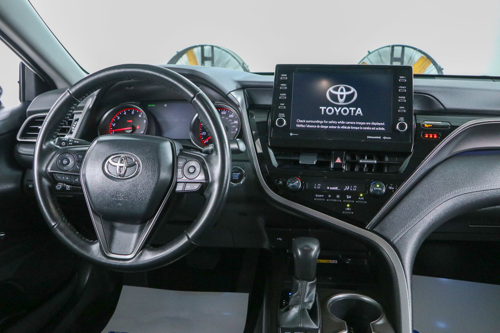 Used 2023 Toyota Camry XSE FWD image 17