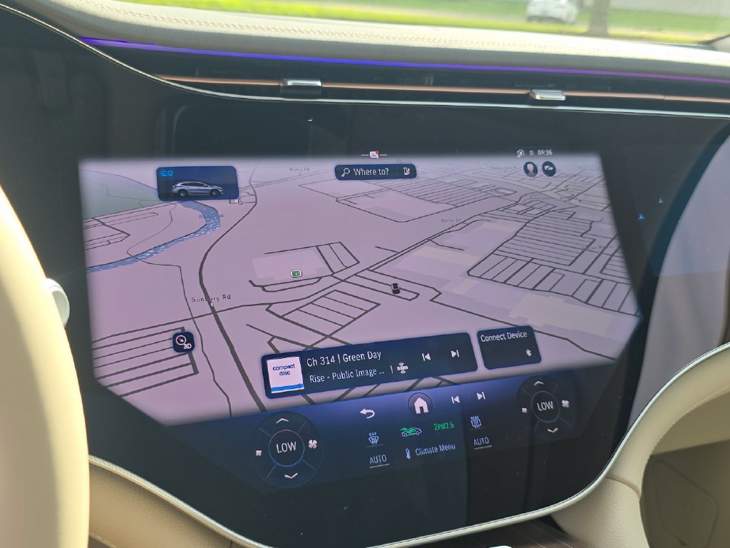 New 2027 Mercedes-Benz EQS 400 4MATIC SUV image 4