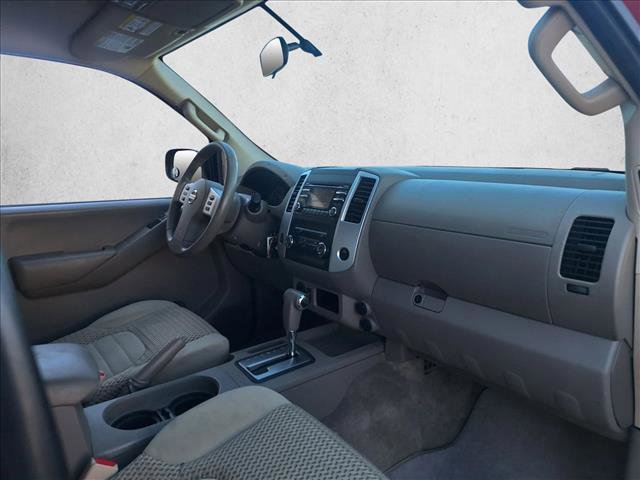 Used 2014 Nissan Frontier SV image 13