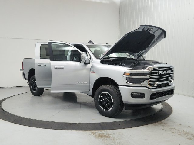 New 2026 RAM 2500 Laramie AWD/4WD image 10