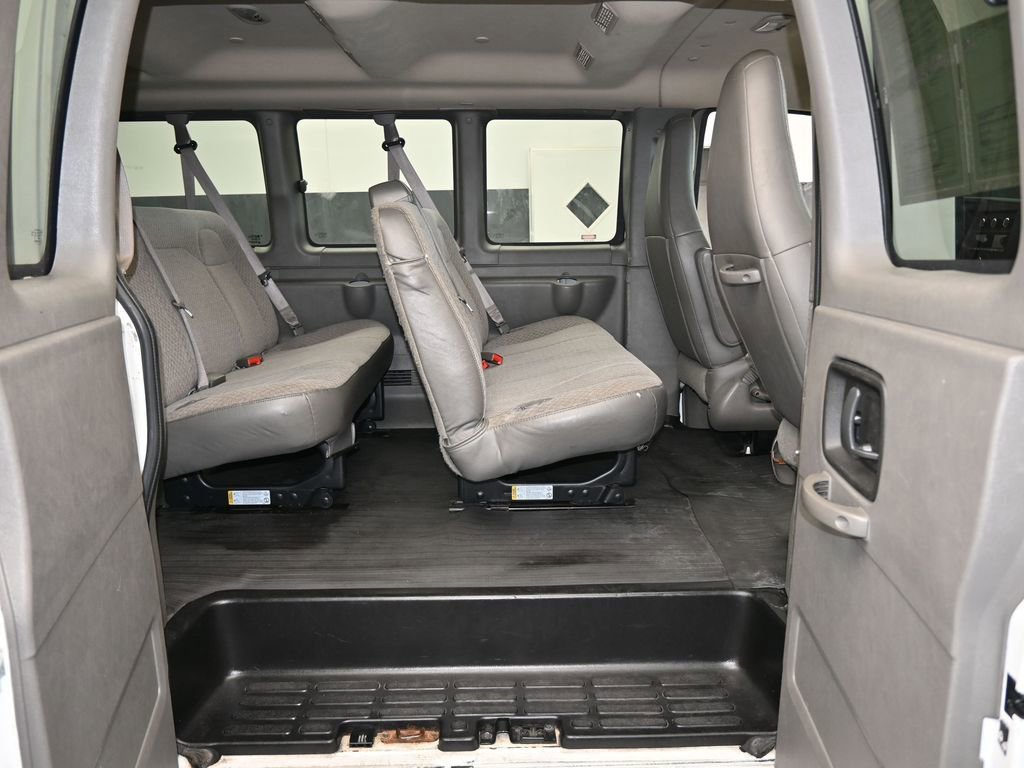 Used 2020 GMC Savana 3500 LT w/ LT Preferred Equipment Group image 31