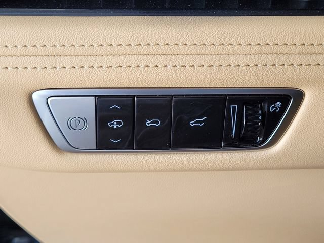 New 2025 Cadillac Escalade IQ Luxury 2 w/ LPO, Premium Carpet Package AWD/4WD image 13