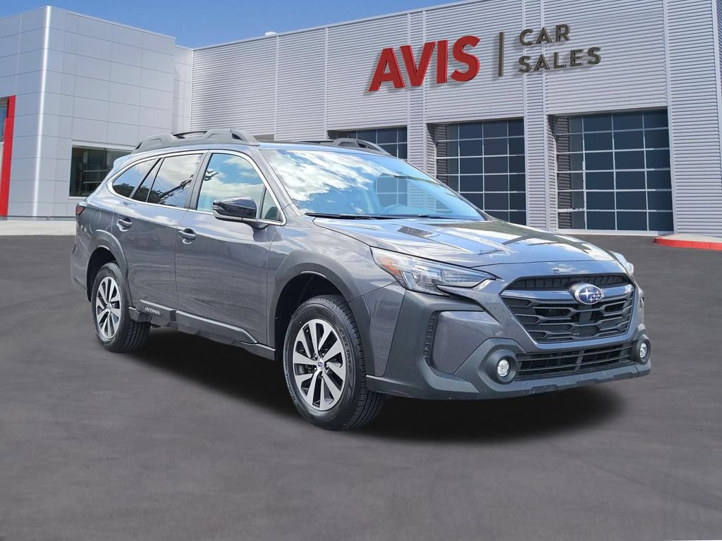 Used 2025 Subaru Outback Premium AWD/4WD image 3
