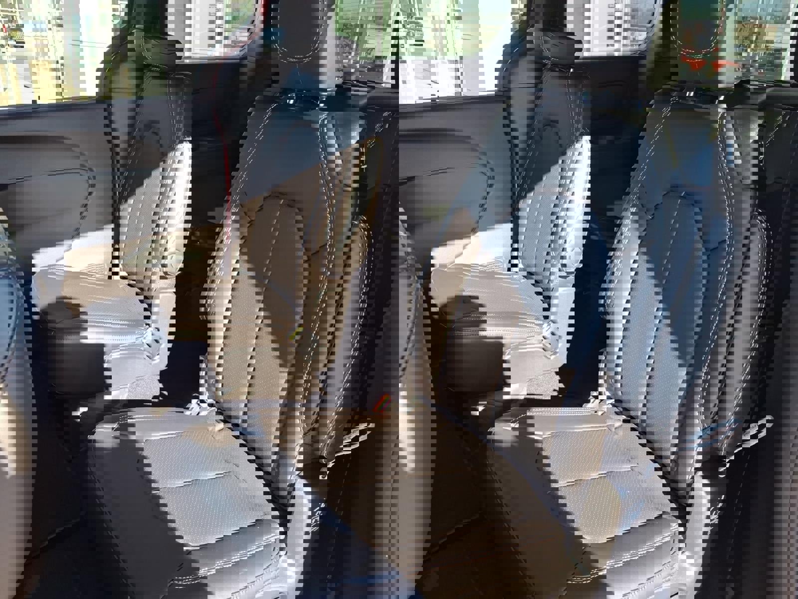 New 2026 Chrysler Pacifica Select image 16