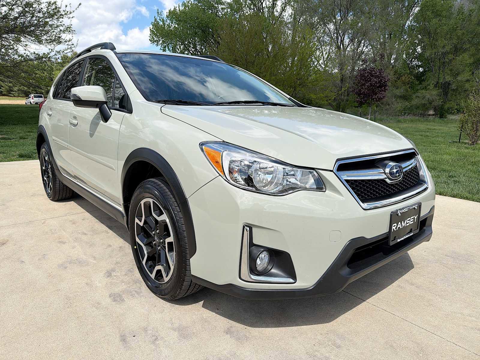 Used 2016 Subaru Crosstrek 2.0i Limited AWD/4WD image 8