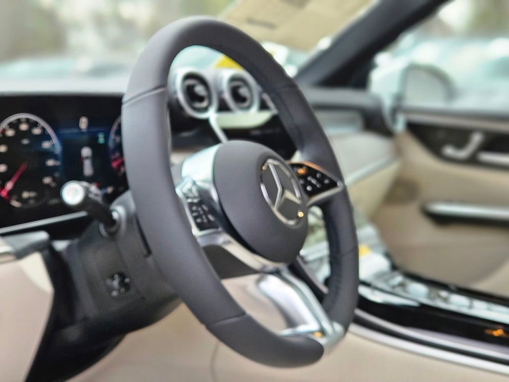 New 2026 Mercedes-Benz GLC 300 4MATIC image 16