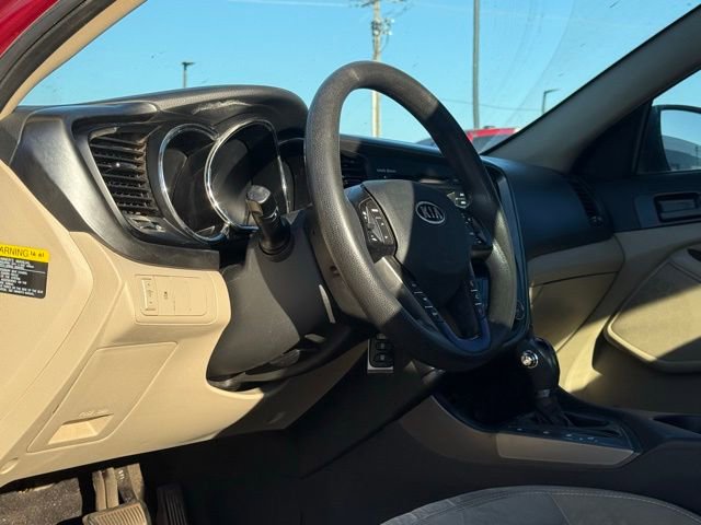 Used 2011 Kia Optima LX image 10