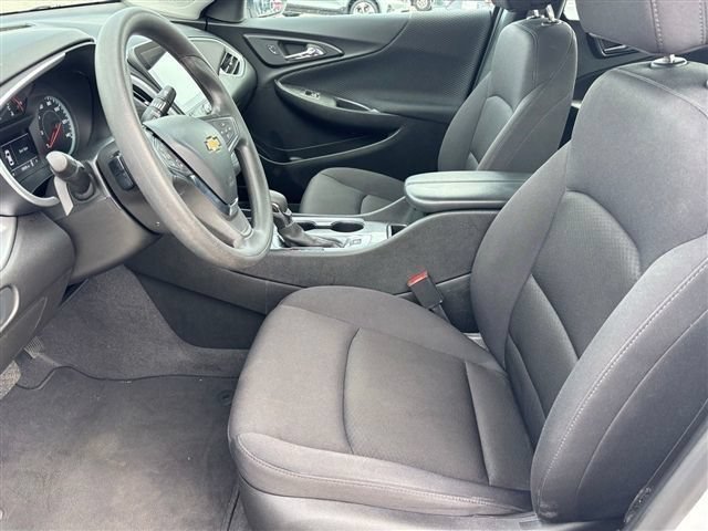 Used 2023 Chevrolet Malibu LT FWD image 16