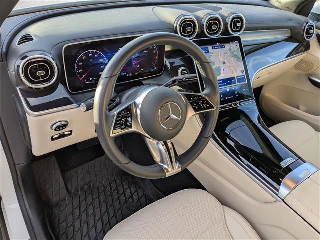 Used 2025 Mercedes-Benz GLC 300 4MATIC image 12
