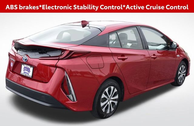 Used 2020 Toyota Prius Prime LE image 4