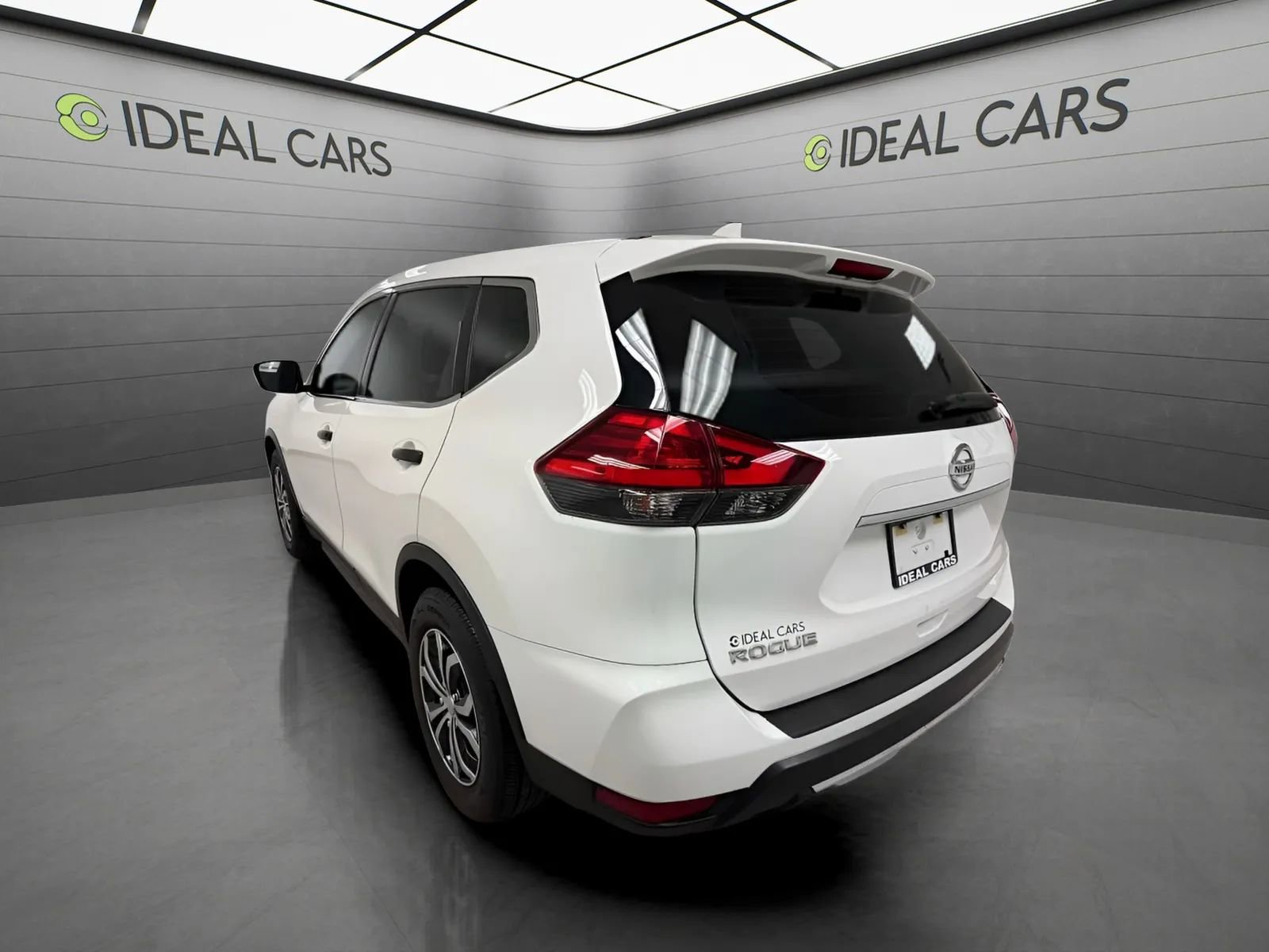 Used 2017 Nissan Rogue S FWD image 7