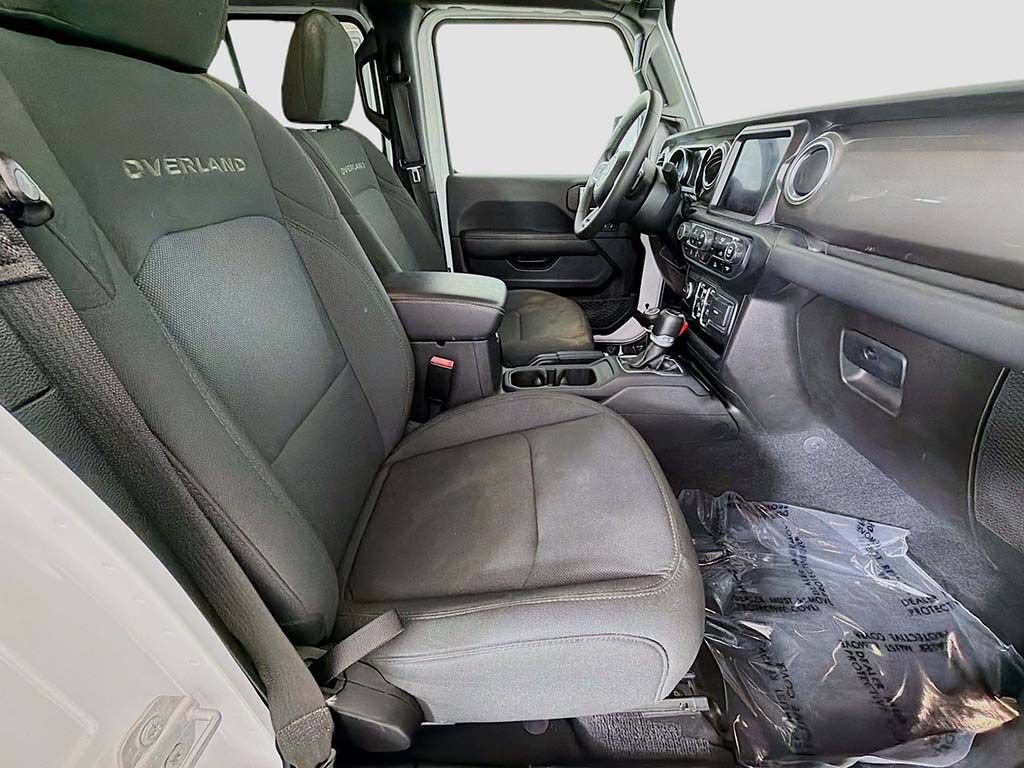 Used 2023 Jeep Gladiator Overland AWD/4WD image 22