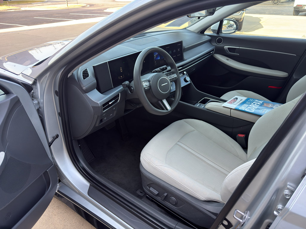 Used 2024 Hyundai Sonata SEL FWD image 16