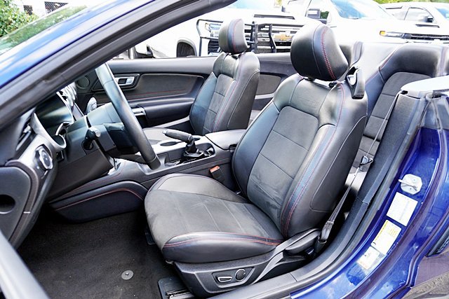 Used 2019 Ford Mustang GT Premium w/ Equipment Group 401A RWD image 25