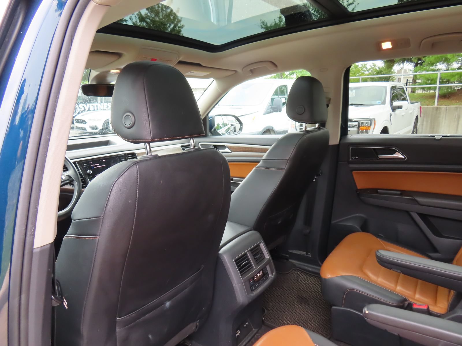 Used 2019 Volkswagen Atlas SEL Premium AWD/4WD image 30