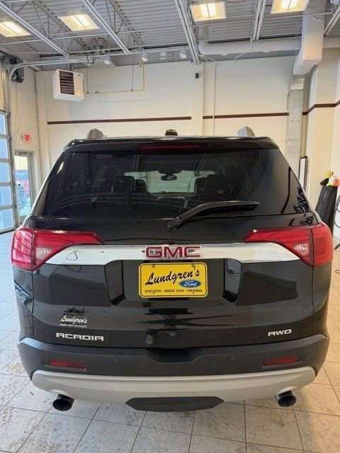 Used 2019 GMC Acadia SLT image 3