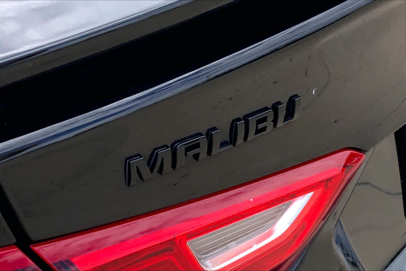 Used 2025 Chevrolet Malibu RS FWD image 31