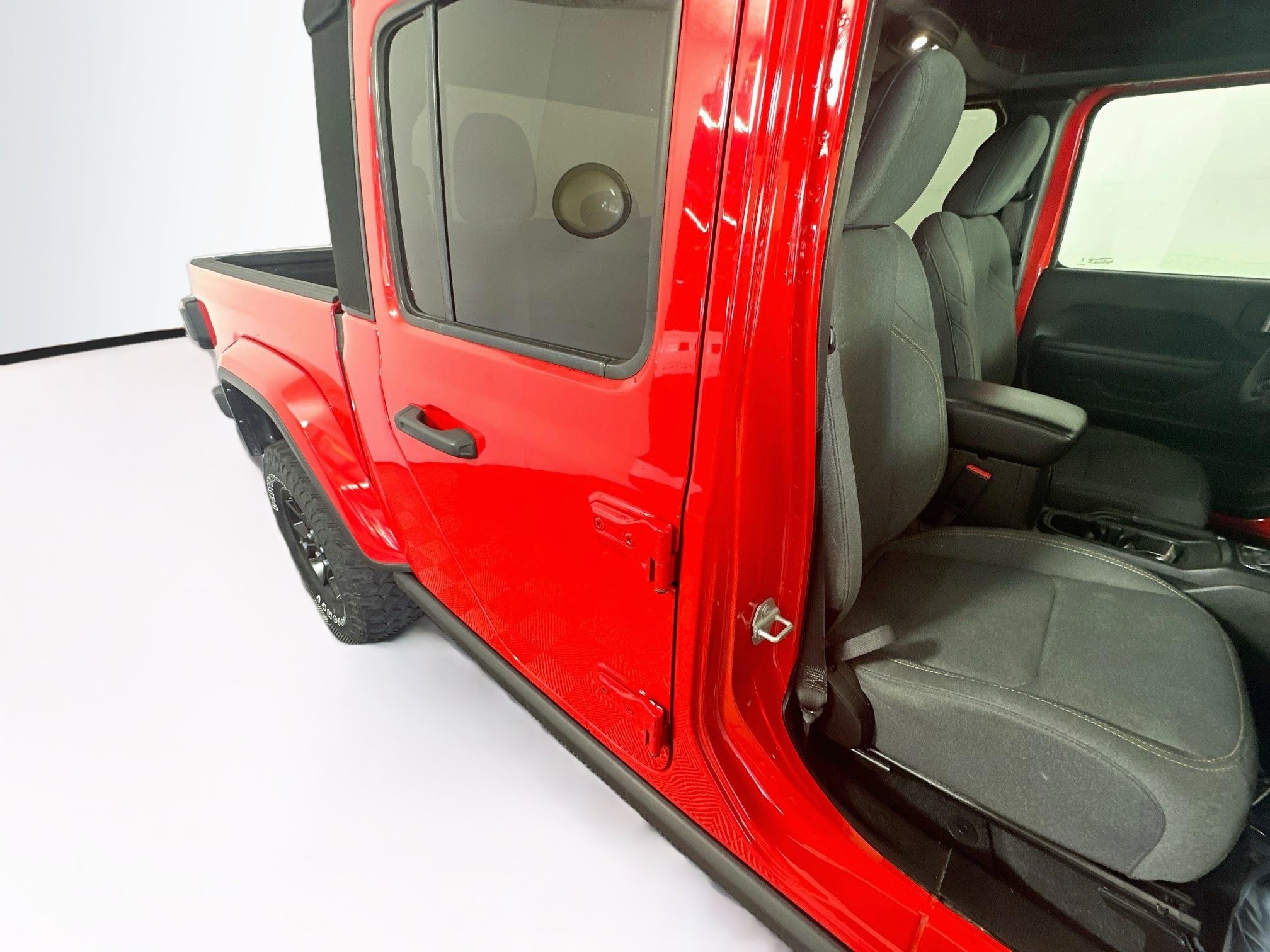 Used 2024 Jeep Gladiator Sport AWD/4WD image 28