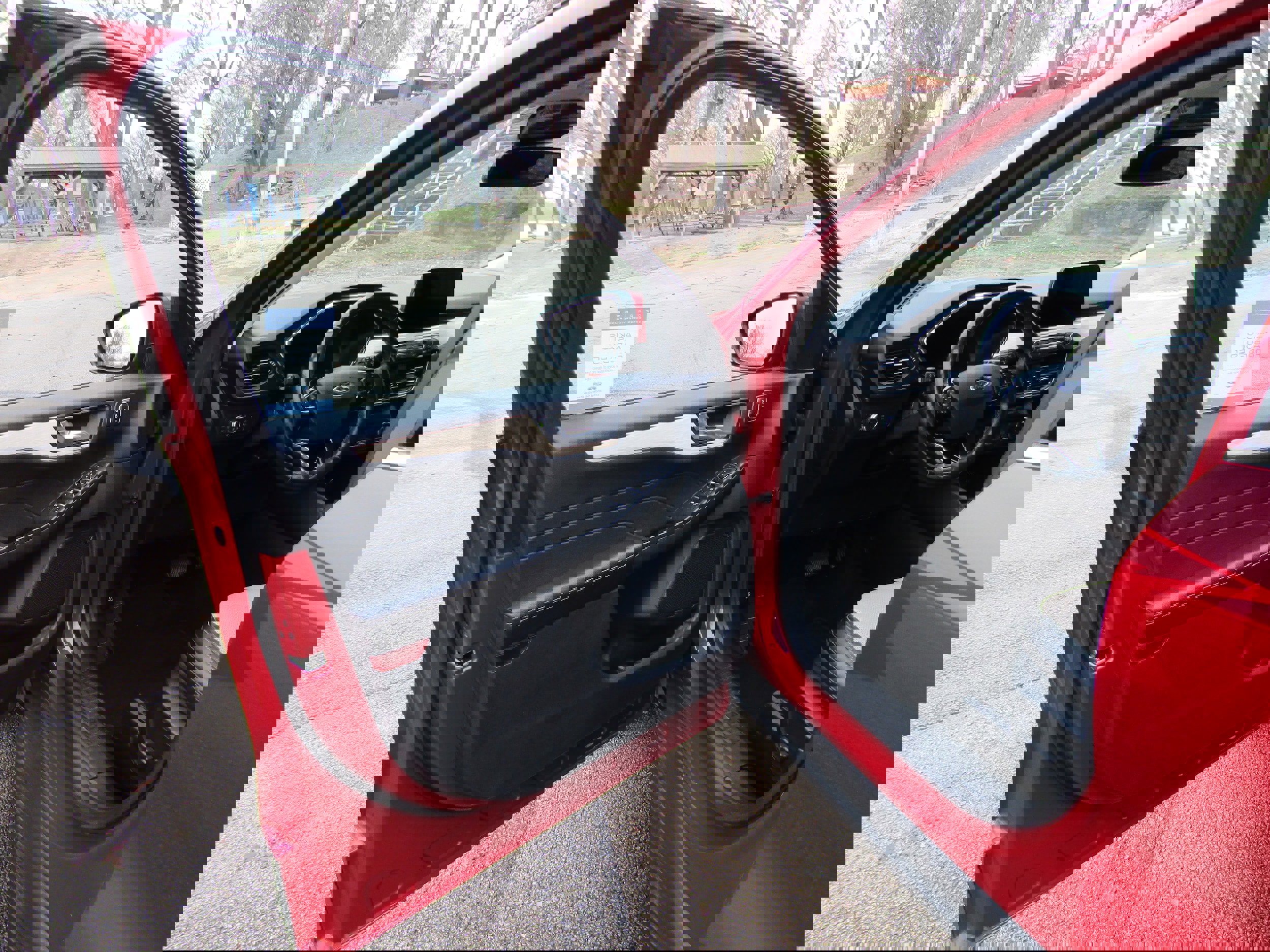 Certified 2021 Ford Escape Titanium w/ Titanium Elite Package image 12