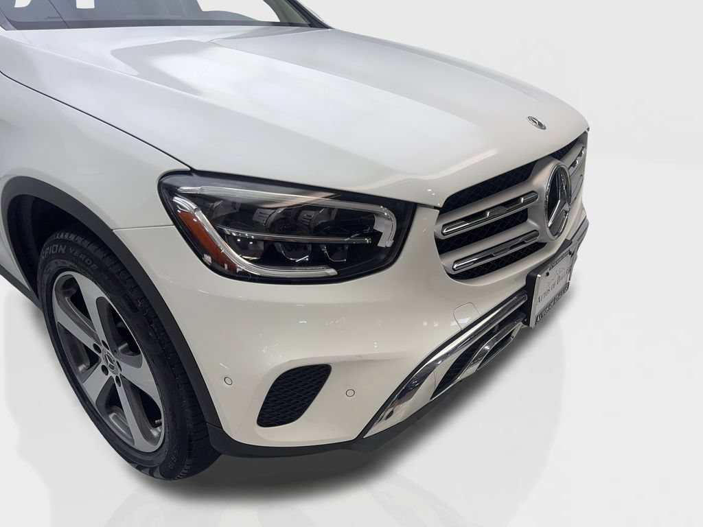 Used 2022 Mercedes-Benz GLC 300 w/ Premium Package Lite image 17