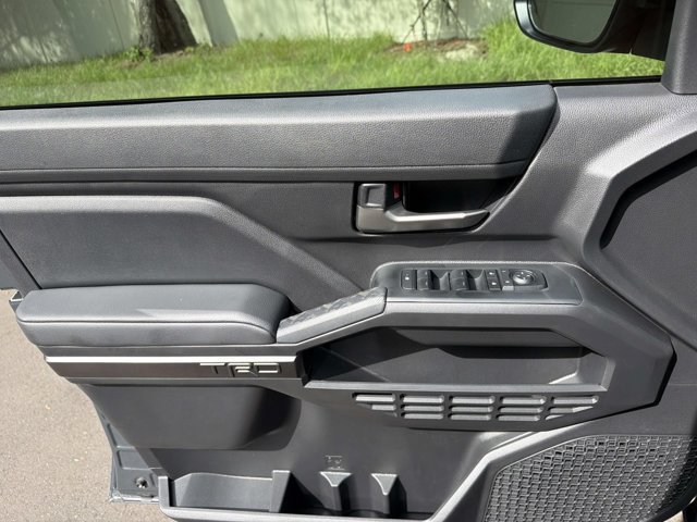Certified 2025 Toyota Tacoma TRD Off-Road AWD/4WD image 8