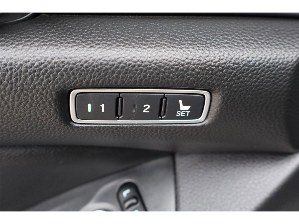 Used 2022 Honda Accord Touring image 19