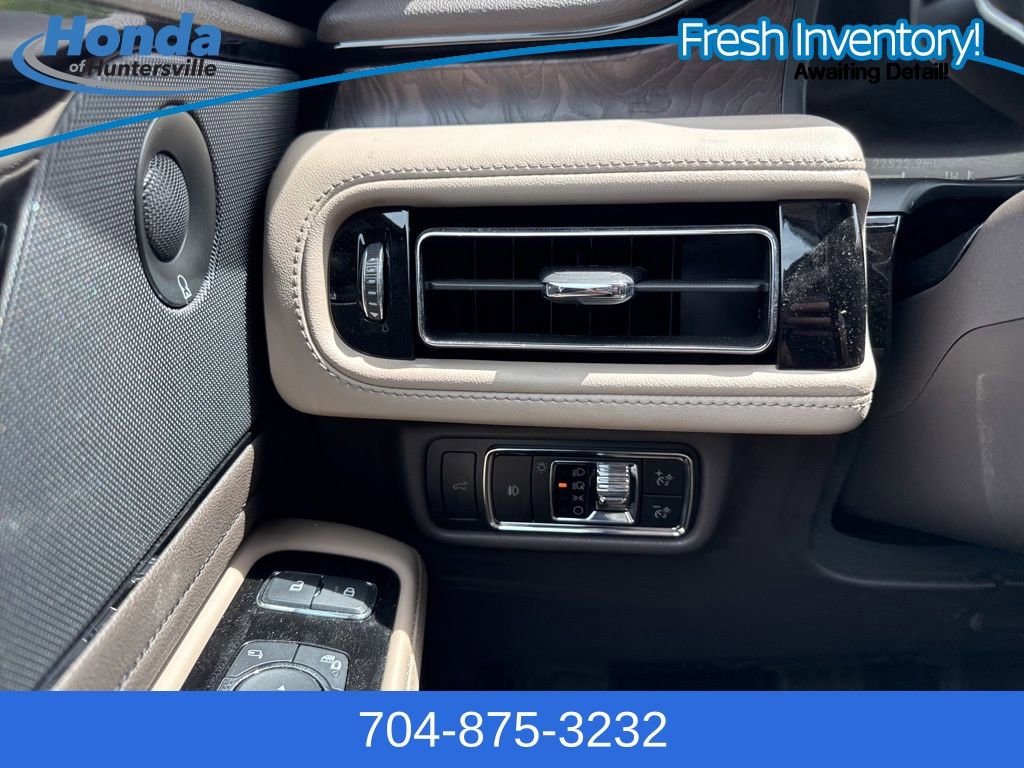 Used 2023 Lincoln Aviator Reserve w/ Equipment Group 201A image 21