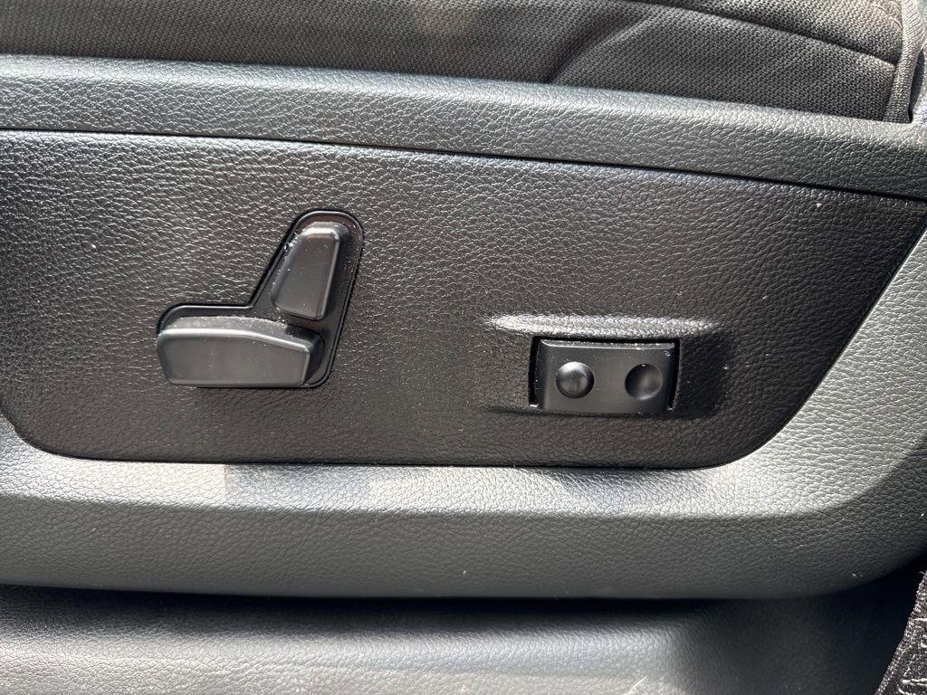 Used 2024 RAM 3500 SLT w/ Quick Order Package 2YG SLT image 35