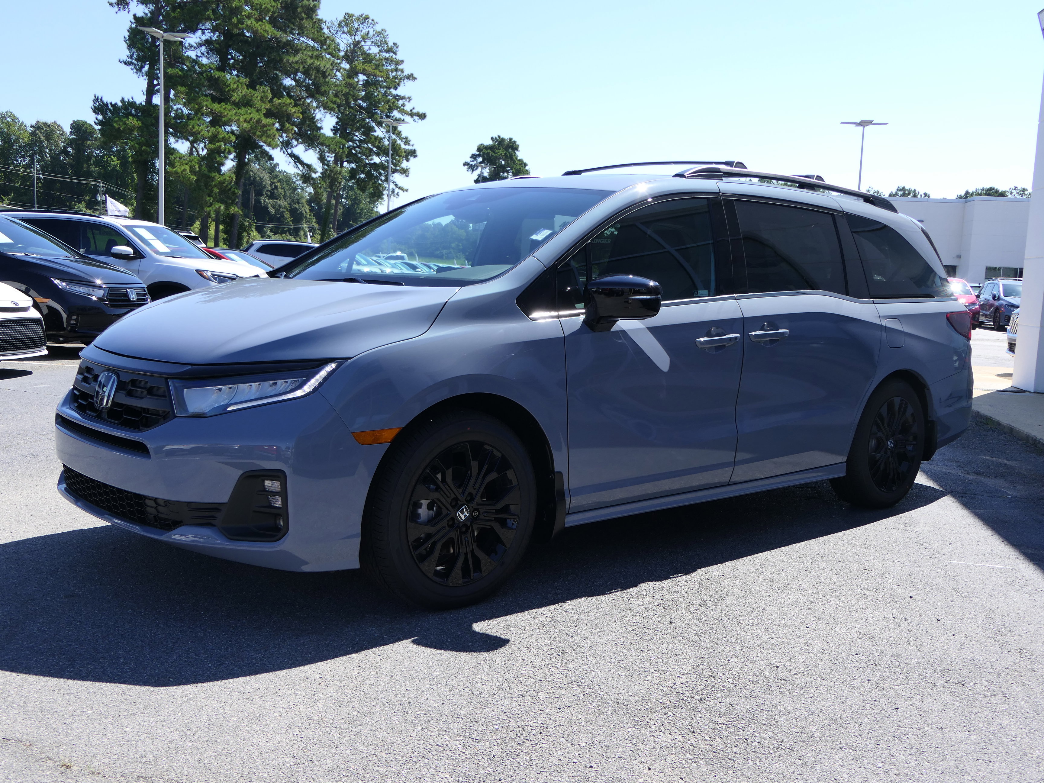 New 2026 Honda Odyssey Sport-L image 2