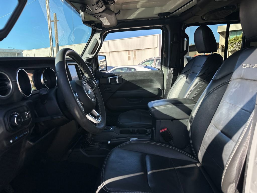 Used 2023 Jeep Wrangler Unlimited Sahara image 13