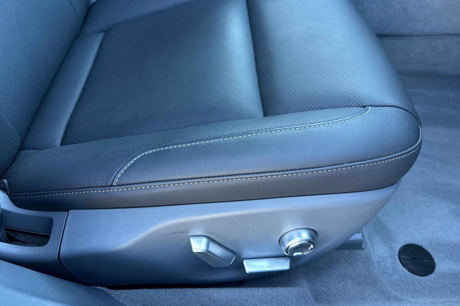 Used 2024 Lucid Air Touring image 23