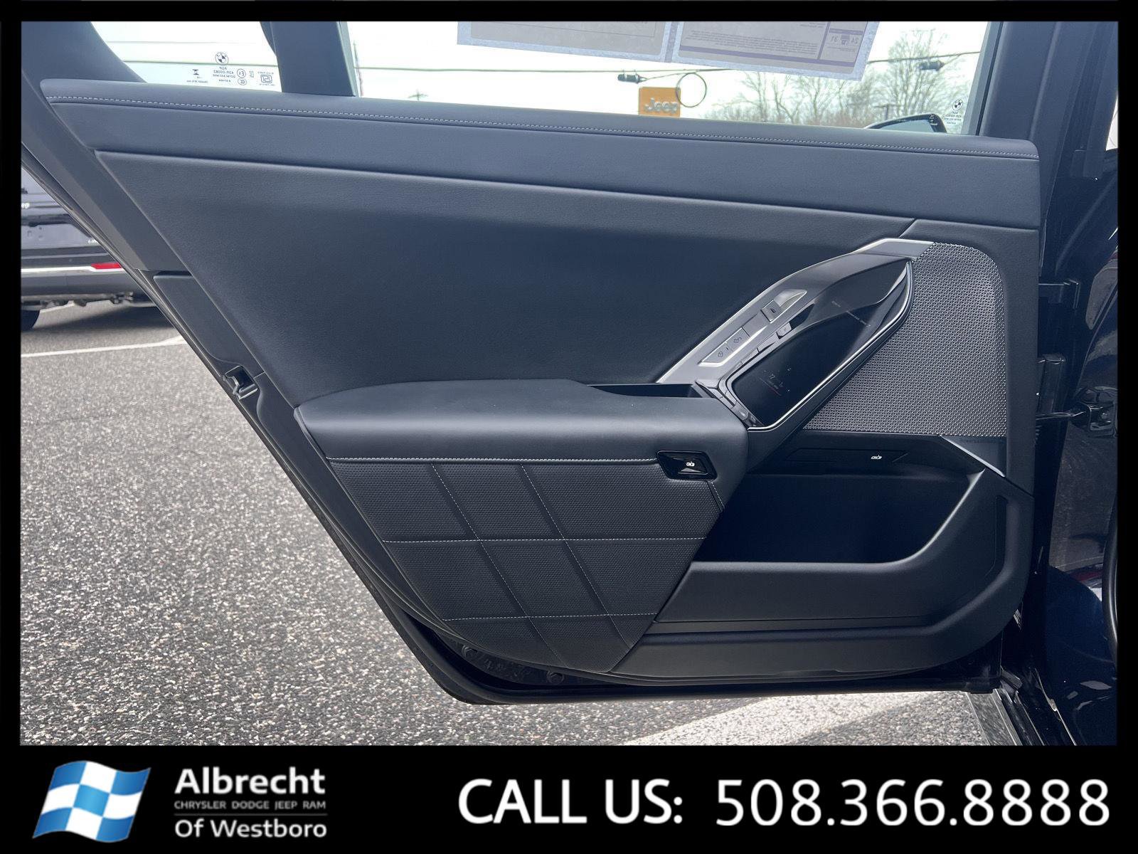 Used 2024 BMW 740i xDrive image 14