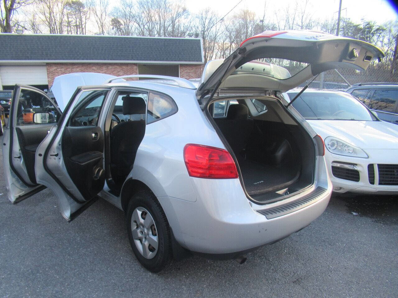 Used 2014 Nissan Rogue S w/ Convenience Package AWD/4WD image 10