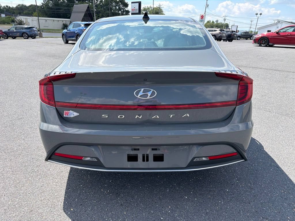 Used 2022 Hyundai Sonata SE FWD image 4