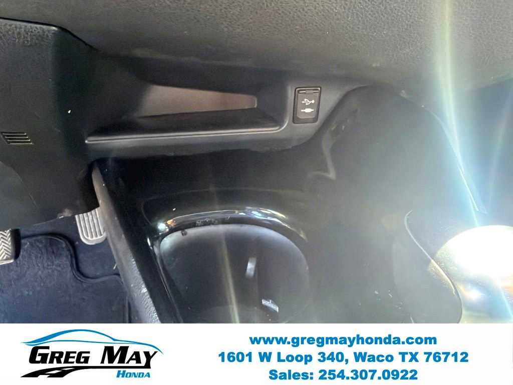 Used 2019 Toyota C-HR Limited FWD image 15