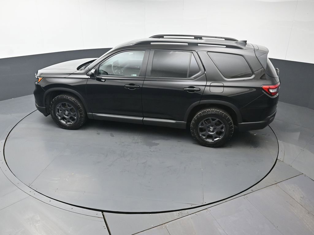 Certified 2023 Honda Pilot TrailSport image 41