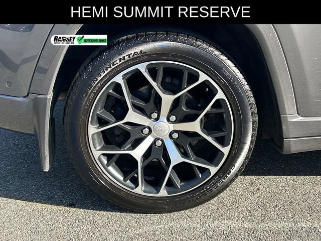 Used 2022 Jeep Grand Cherokee Summit AWD/4WD image 12