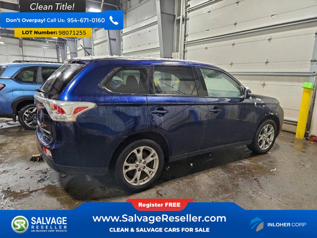 Used 2014 Mitsubishi Outlander SE image 4